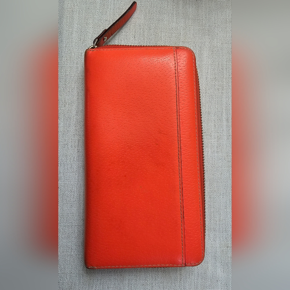 Kate Spade Neda Wellesley Lacquer Bright Orange Leather Zip Around Wallet EUC - Picture 2 of 16